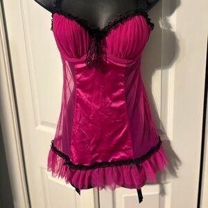 La SENZA Fuchsia and Black Lace Chemise